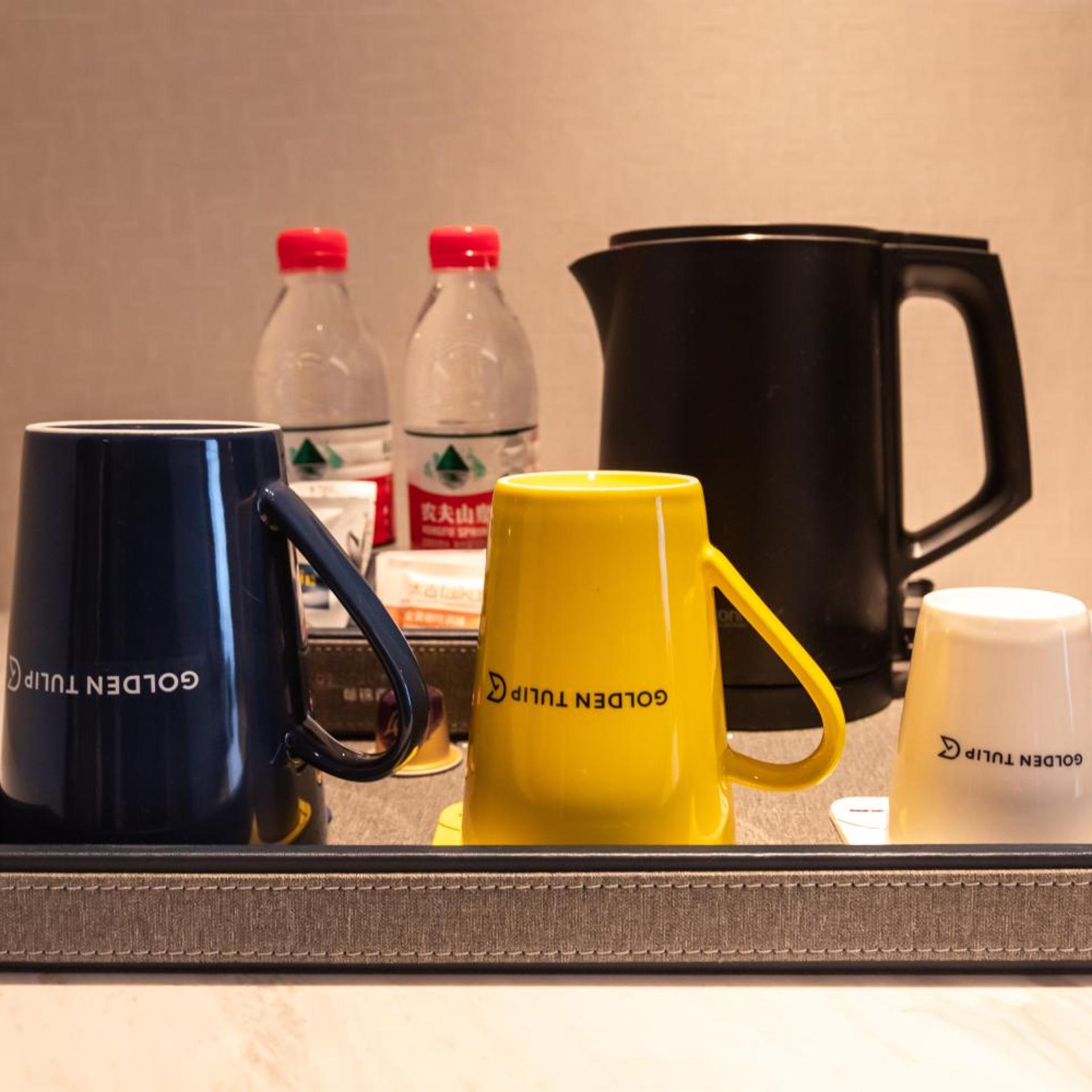 Golden Tulip Shanghai Hongqiao Yankuang 43/65