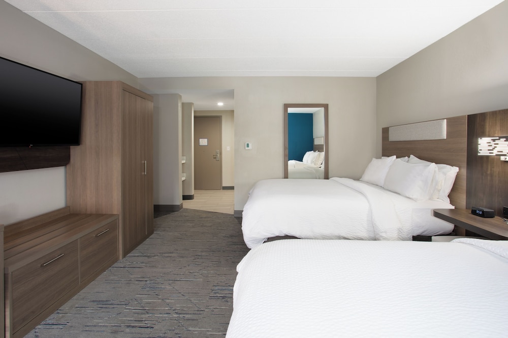 Holiday Inn Express Hotel And Suites Dover 20/60