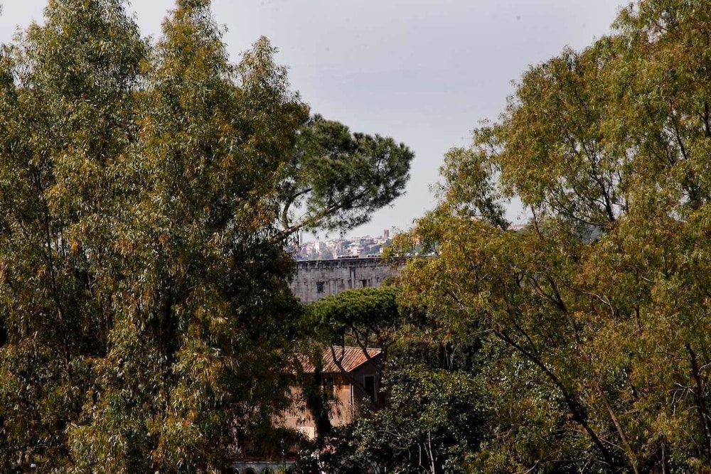 Clemy In Rome 25/28