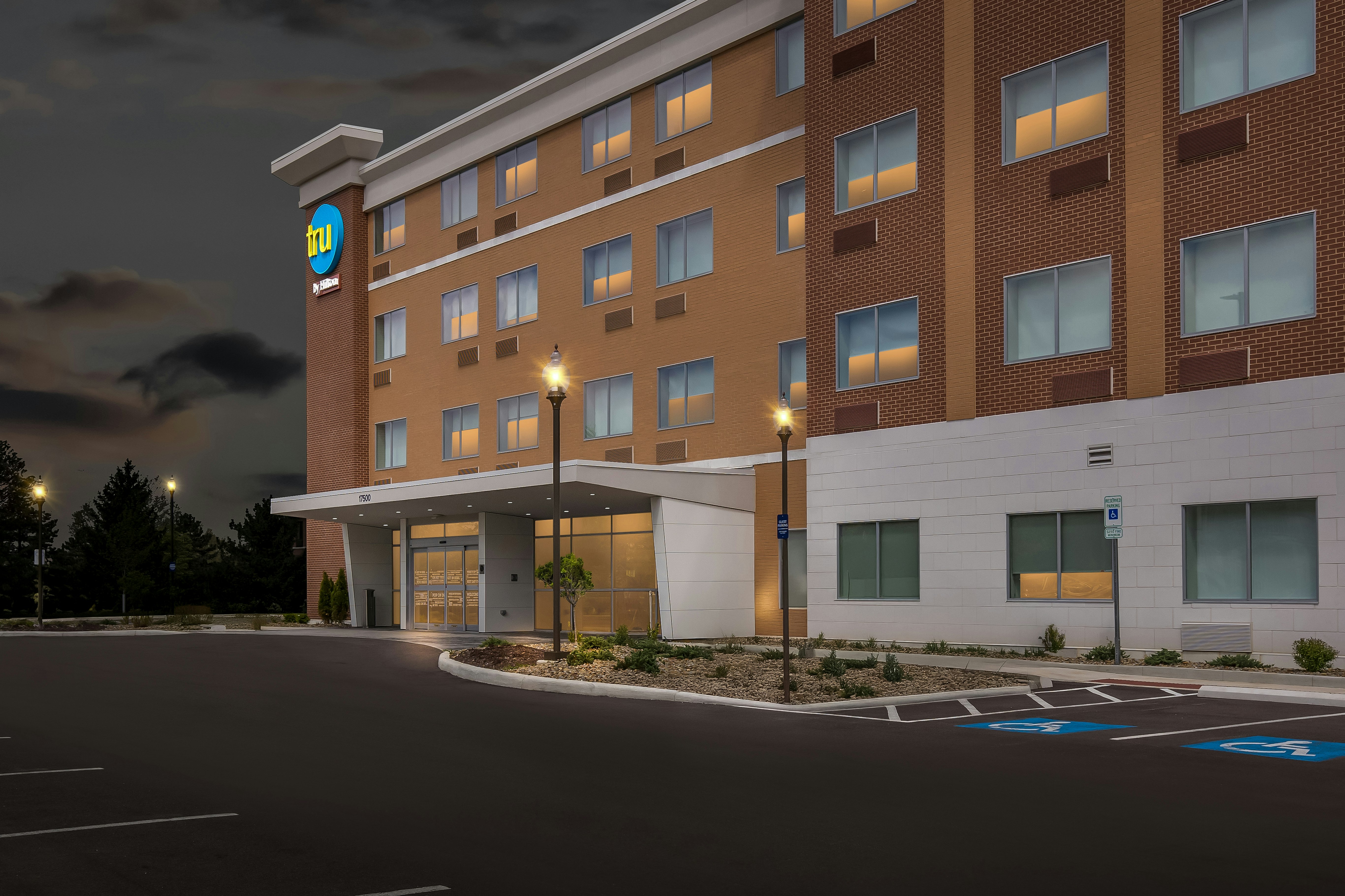 Tru by Hilton Middleburg Heights Cleveland Airport 1/17