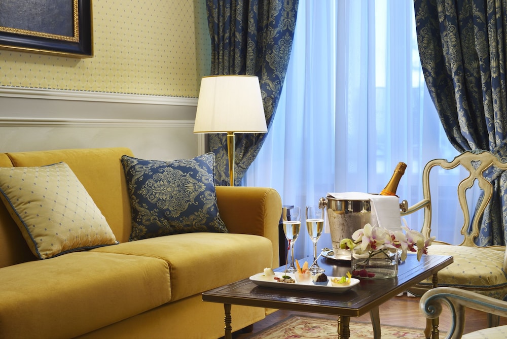 Royal Hotel Sanremo 54/83