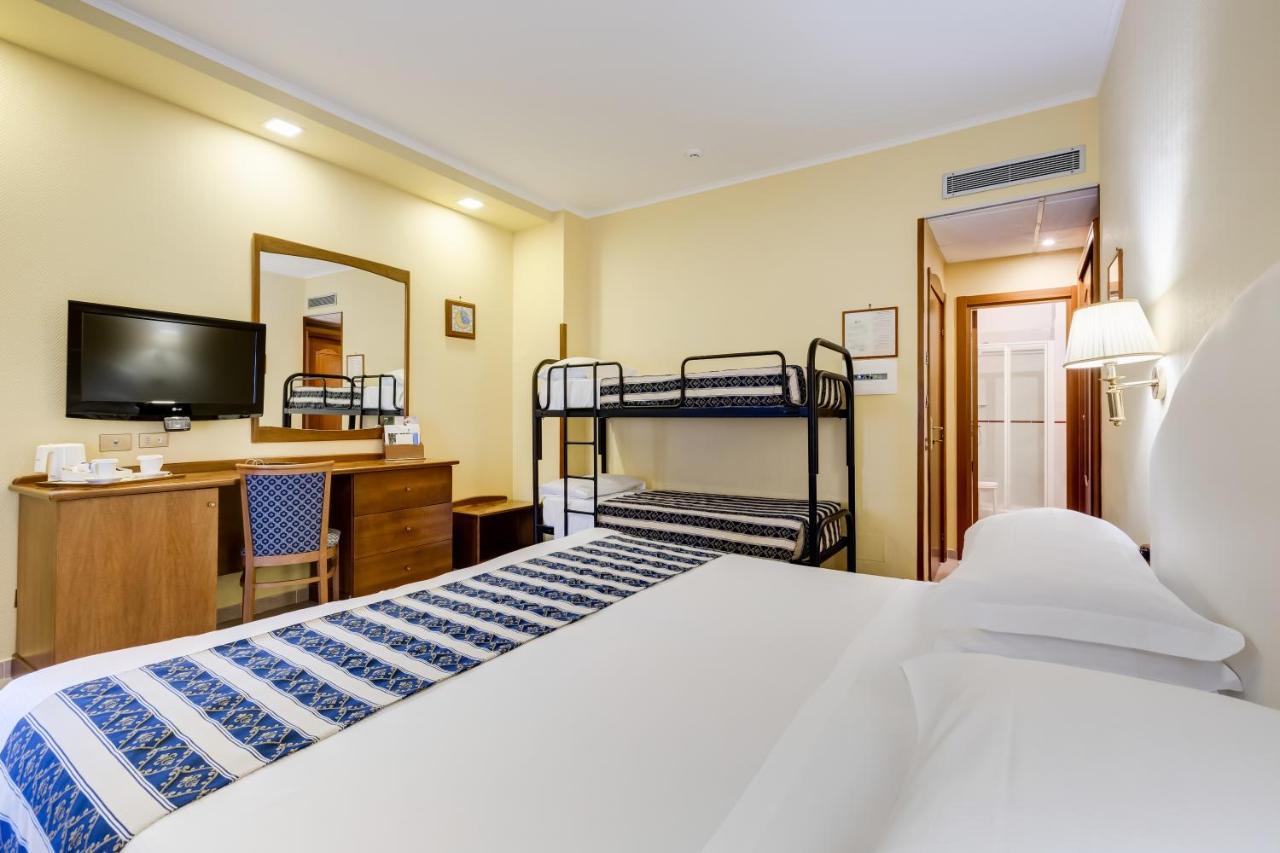 Room at Best Western Hotel La Solara, SORRENTO