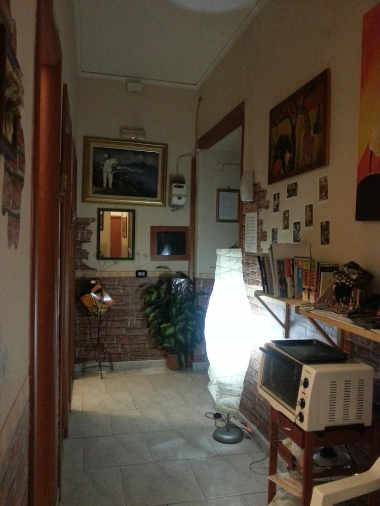 Astra Bed and Breakfast 29/50