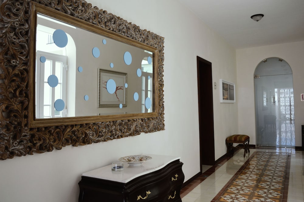 Delfina Mansion Boutique 66/67
