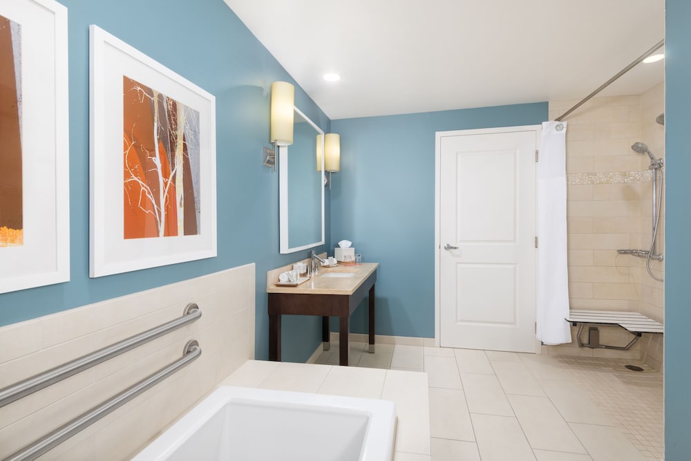 Hotel Indigo San Diego Gaslamp Quarter 17/80