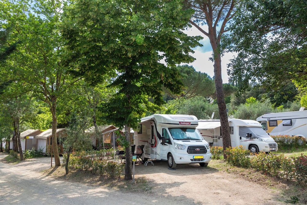 Hu Firenze Certosa Camping In Town 39/50