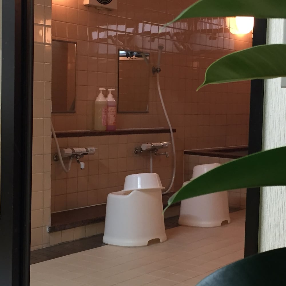T K Hostel Kobe Sannomiya East 35/37