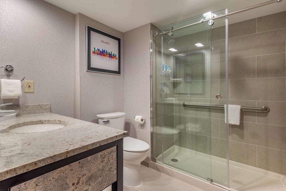 Drury Inn And Suites Atlanta Airport 50/50