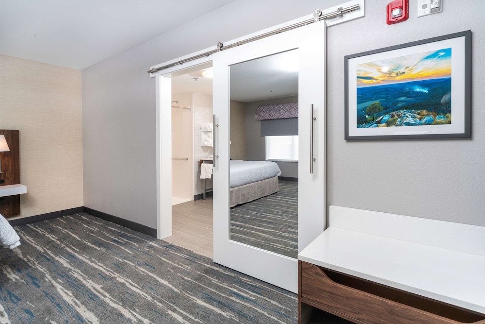 Hampton Inn and Suites Conway 21/43