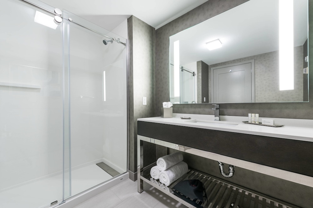 RESIDENCE INN BOSTON CONCORD 18/59