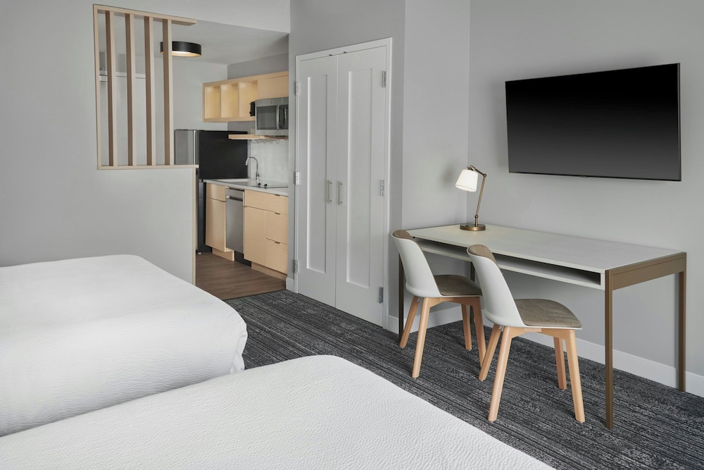 Towneplace Suites By Marriott Calhoun 12/50