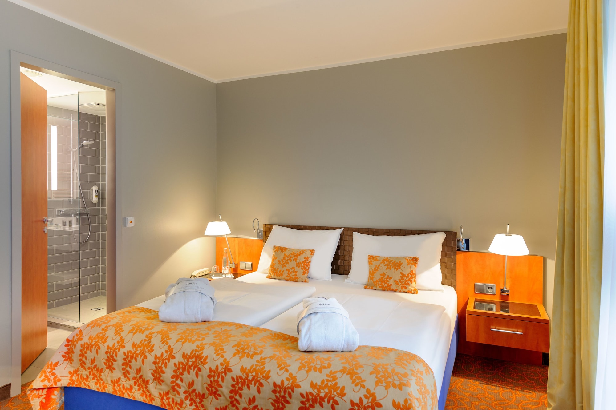 PRIVILEGE, DOUBLE BED, SOFA