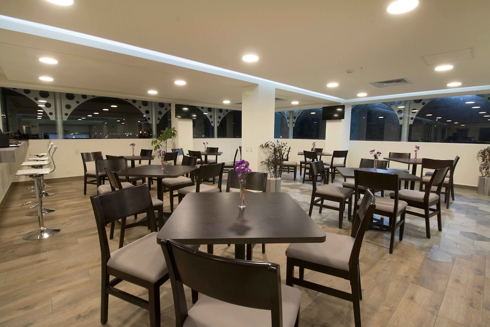 Ramada by Wyndham Tampico Centro 42/56