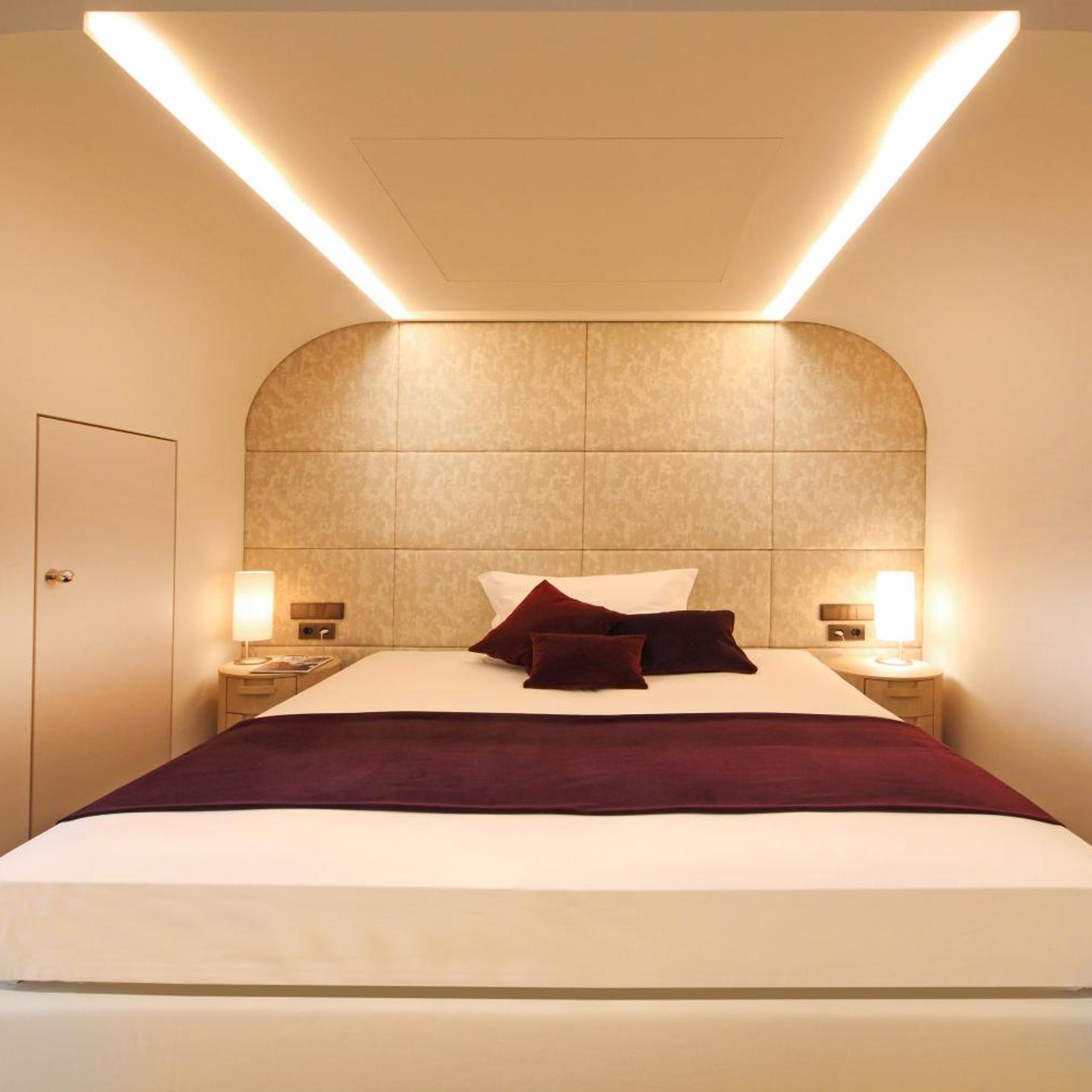 Smart, Business, Double Bed