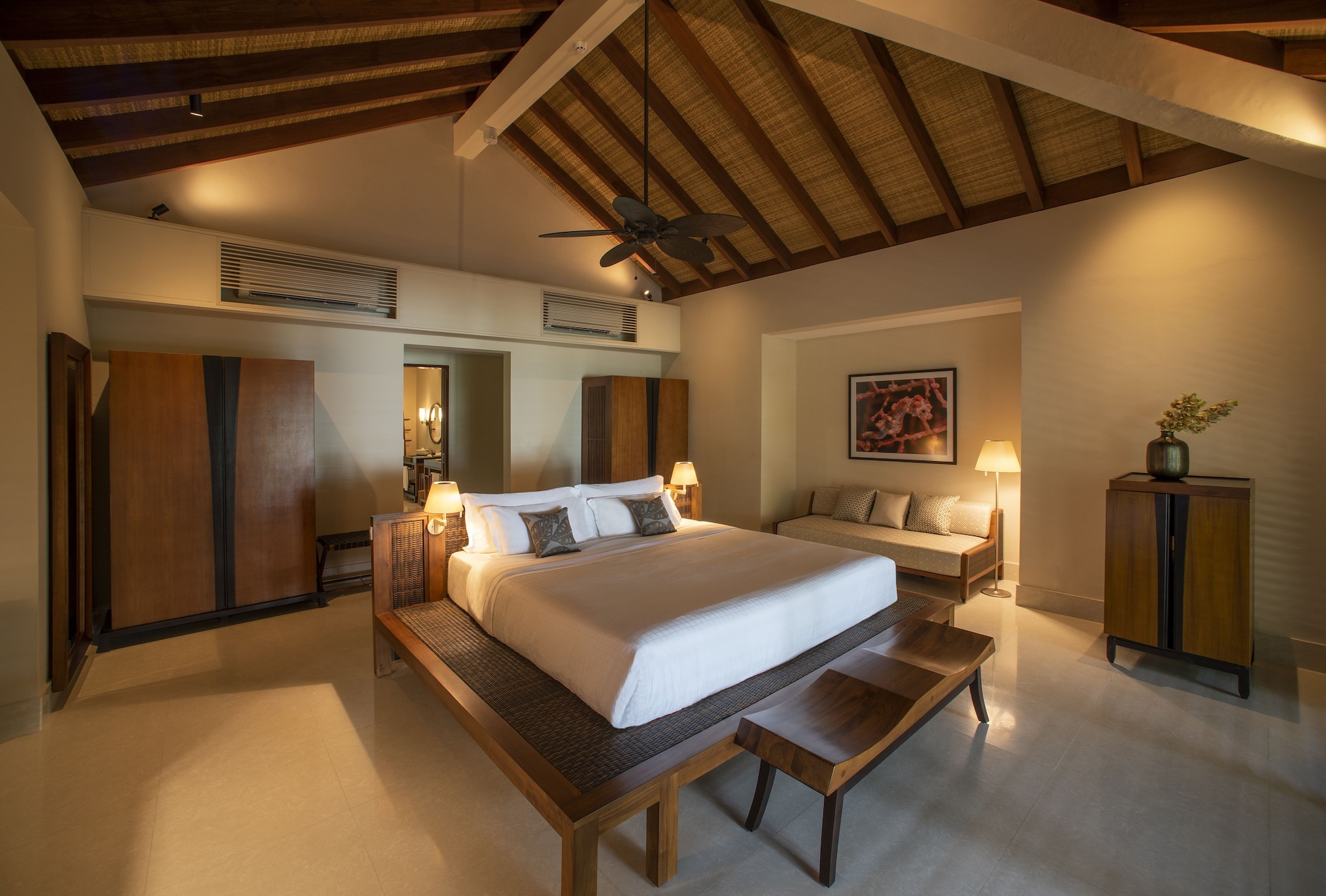 1 Bedroom, Beach Pool, Sunrise, Villa, King Bed