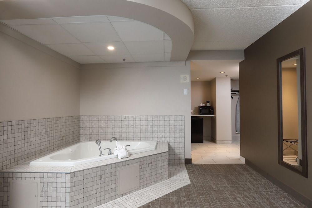 Canad Inns Destination Centre Brandon 49/51