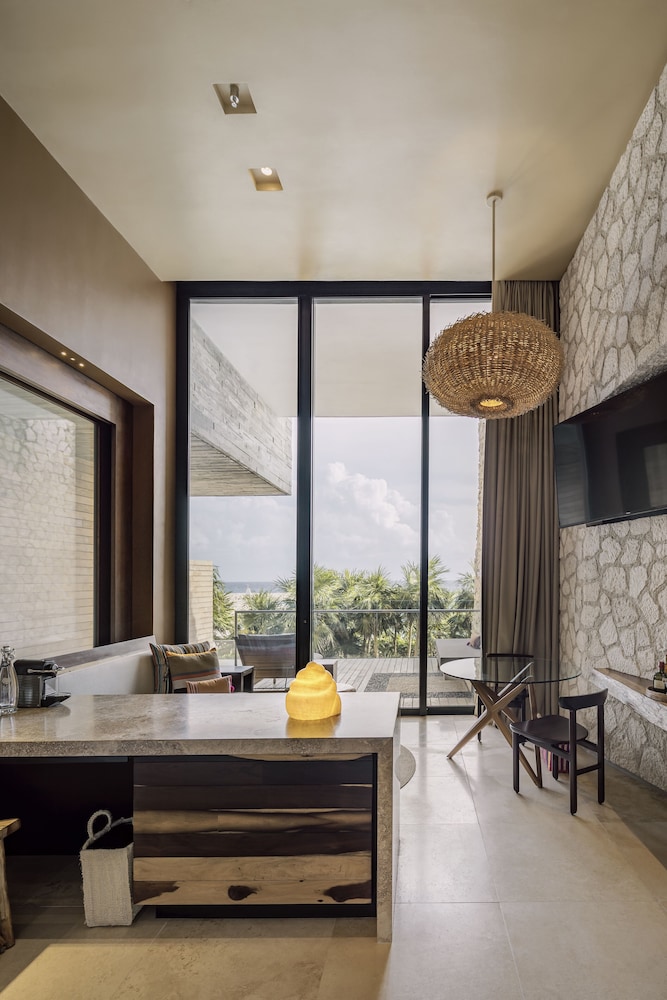 WELLNESS, SUITE, OCEAN VIEW