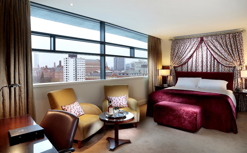 Manchester Piccadilly Hotel 27/39