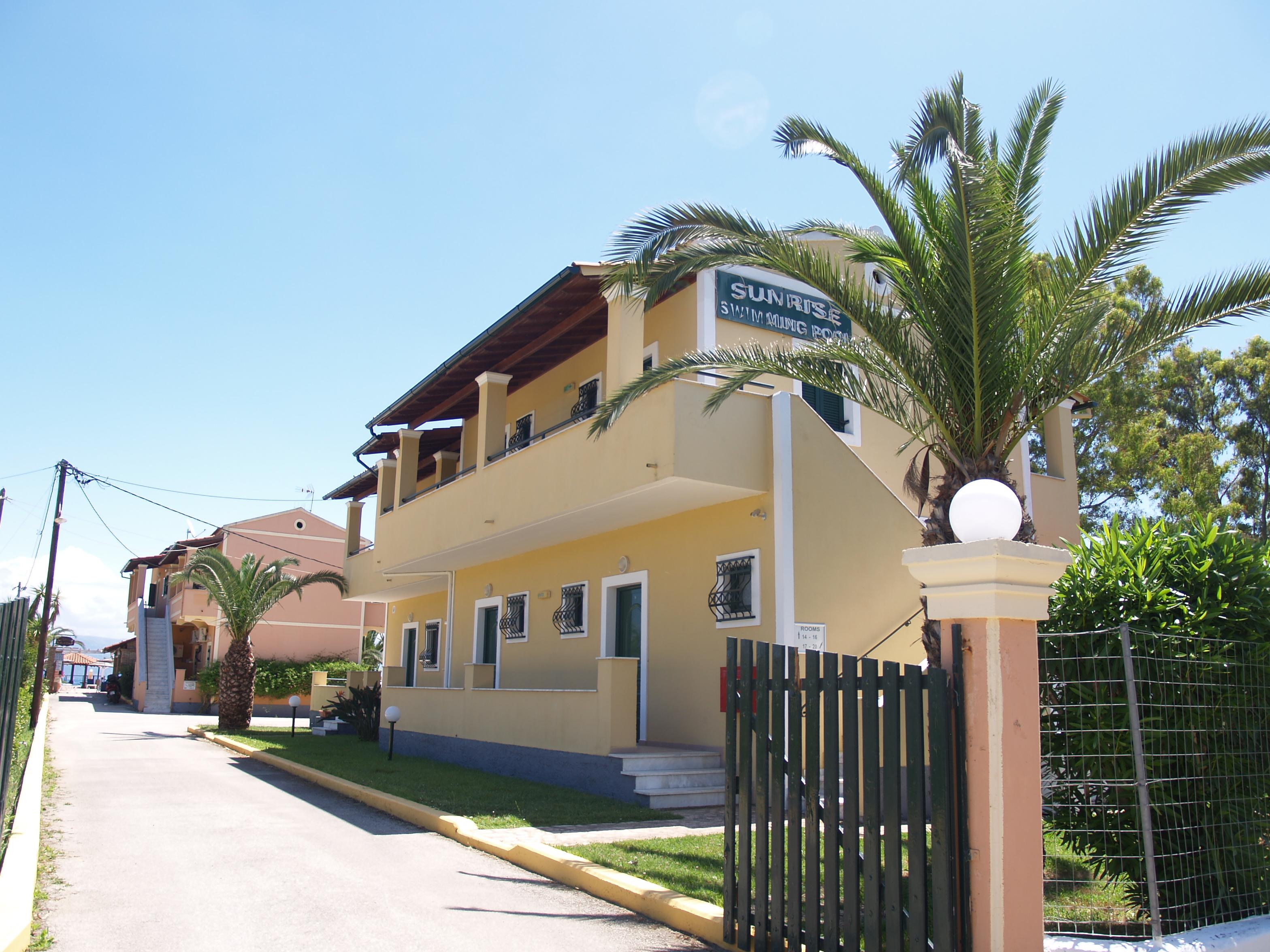 Sunrise Apartments 1/4