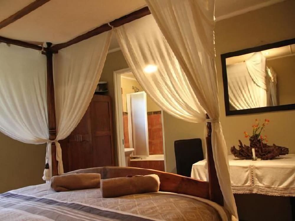 Emahlathini Guest Farm 15/49
