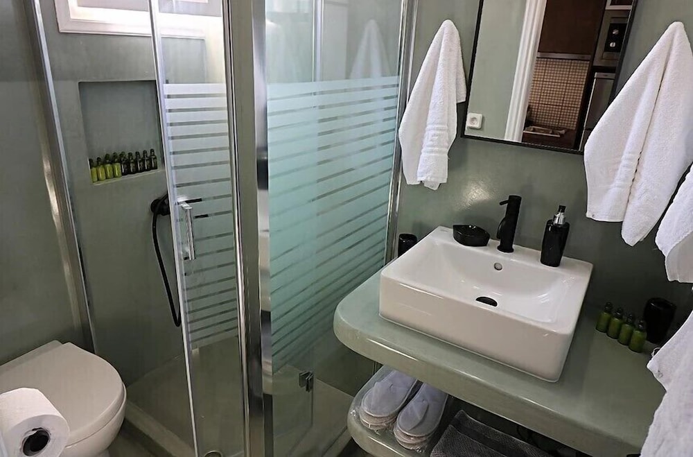 Avra Pahainas Hotel 49/50
