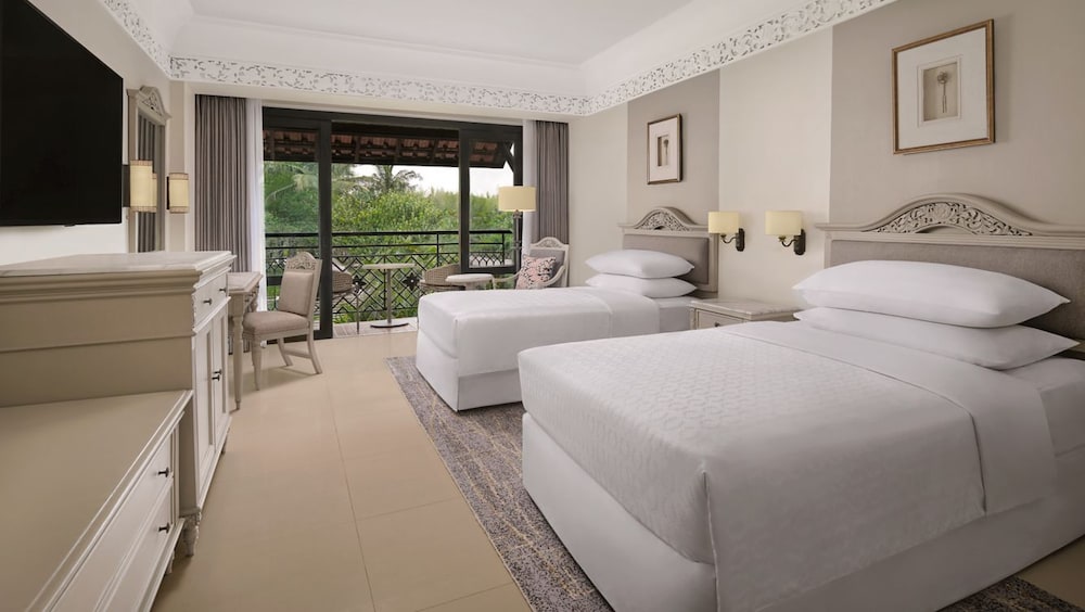DELUXE, TWIN BEDS, GARDEN VIEW, BALCONY