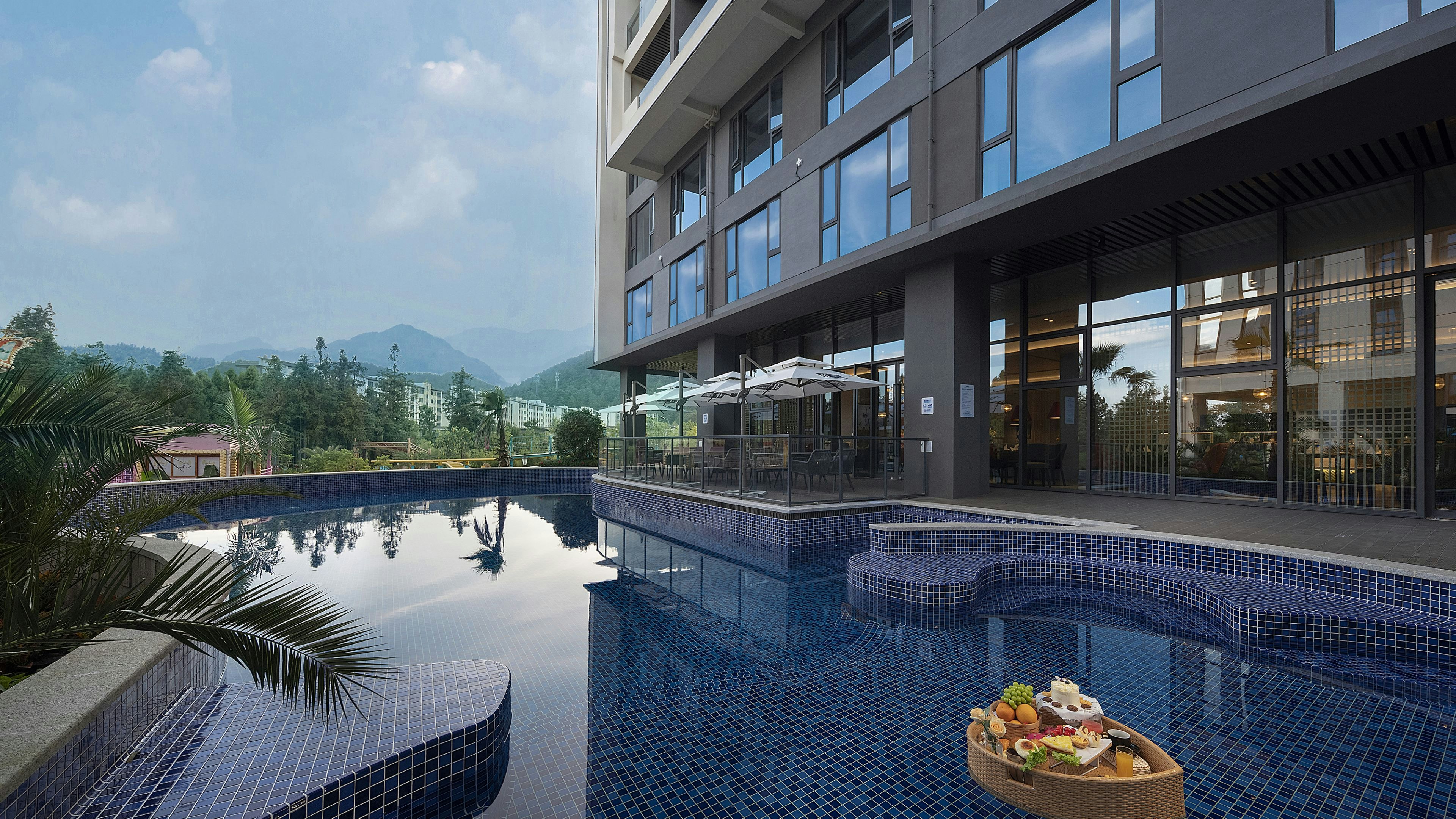 Holiday Inn Express Tengchong Hot Spring 4/26