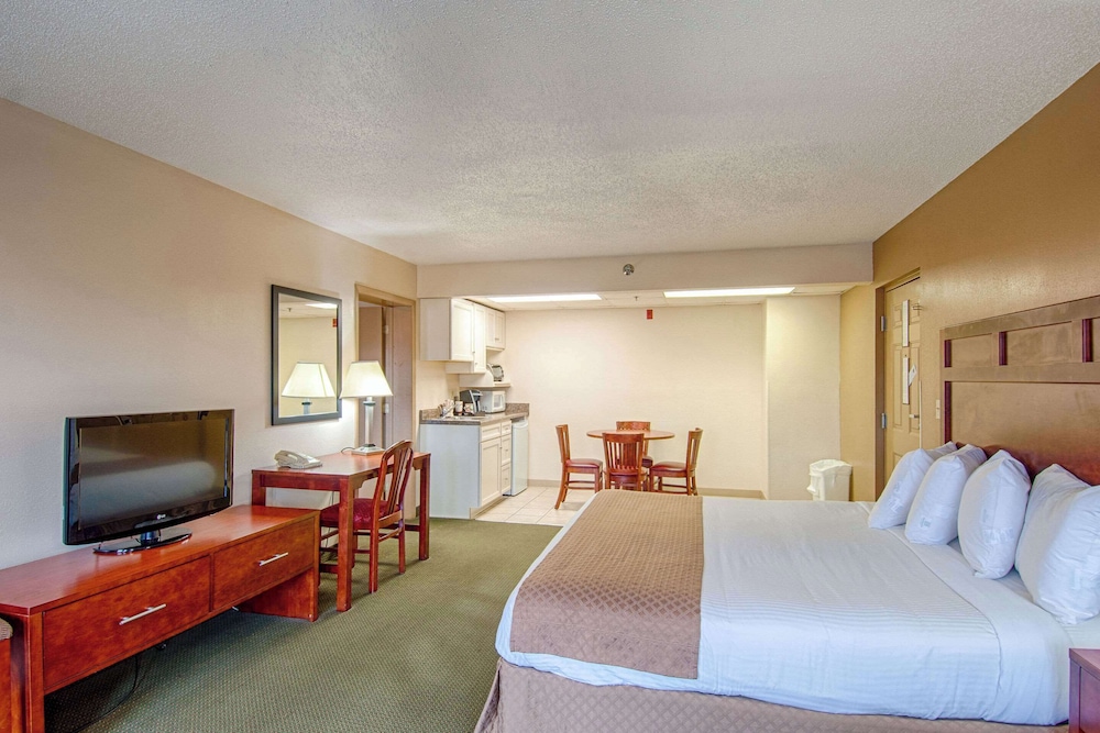 Park Tower Inn 23/55