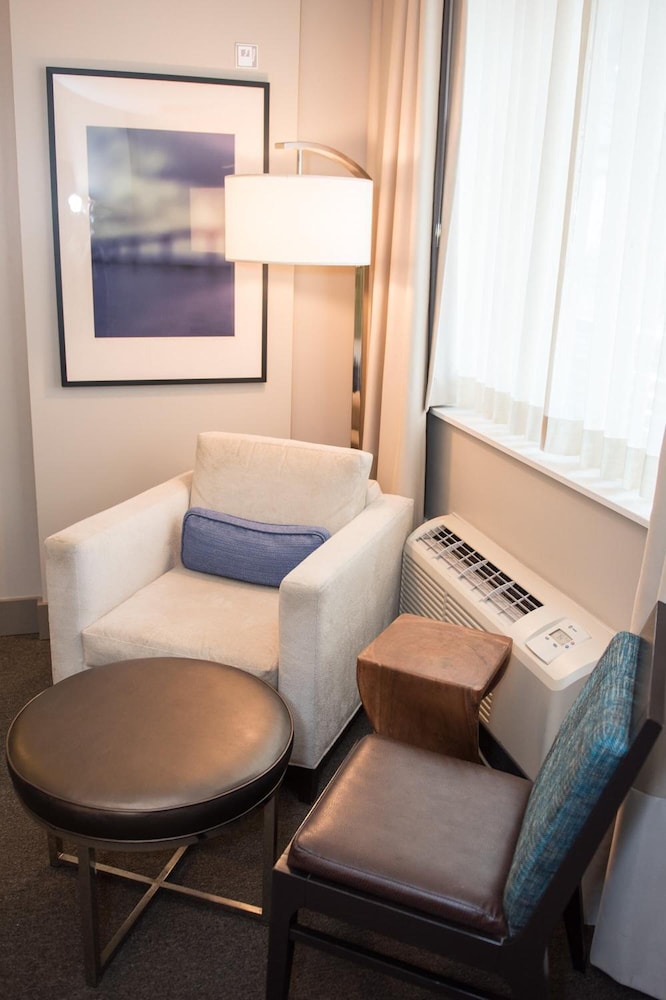 City Loft Hotel 49/59