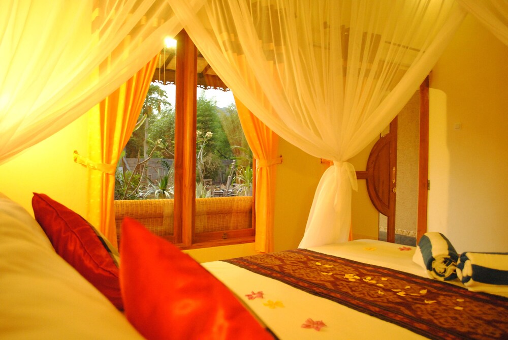Trijaya Guest House 32/72