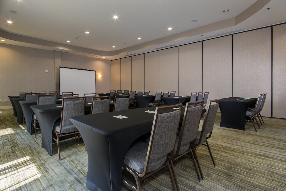 Courtyard Marriott Charlotte Concord 27/37