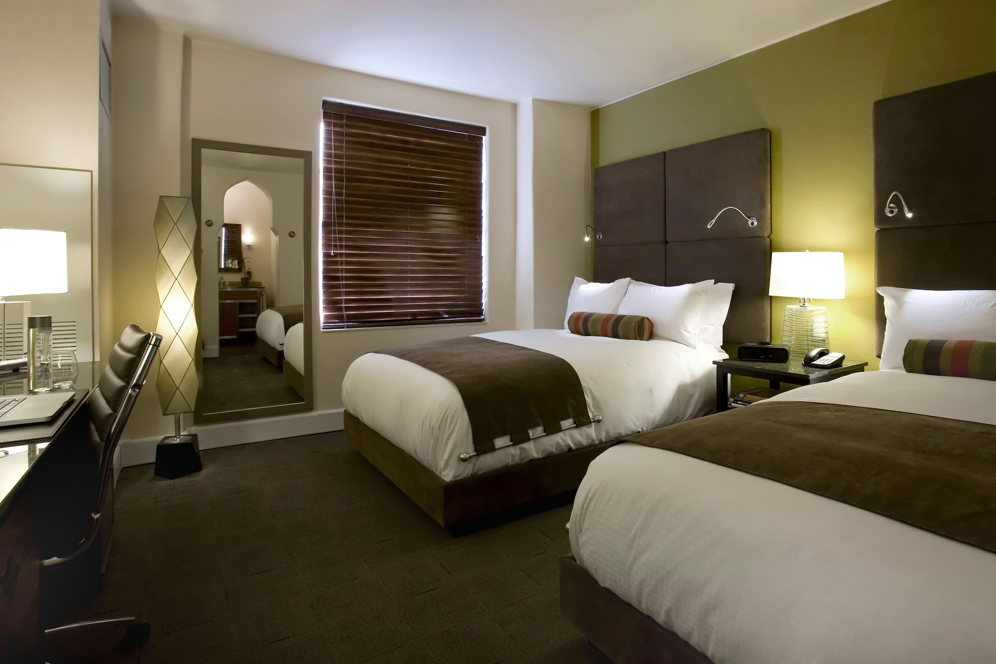 room, 2 double beds