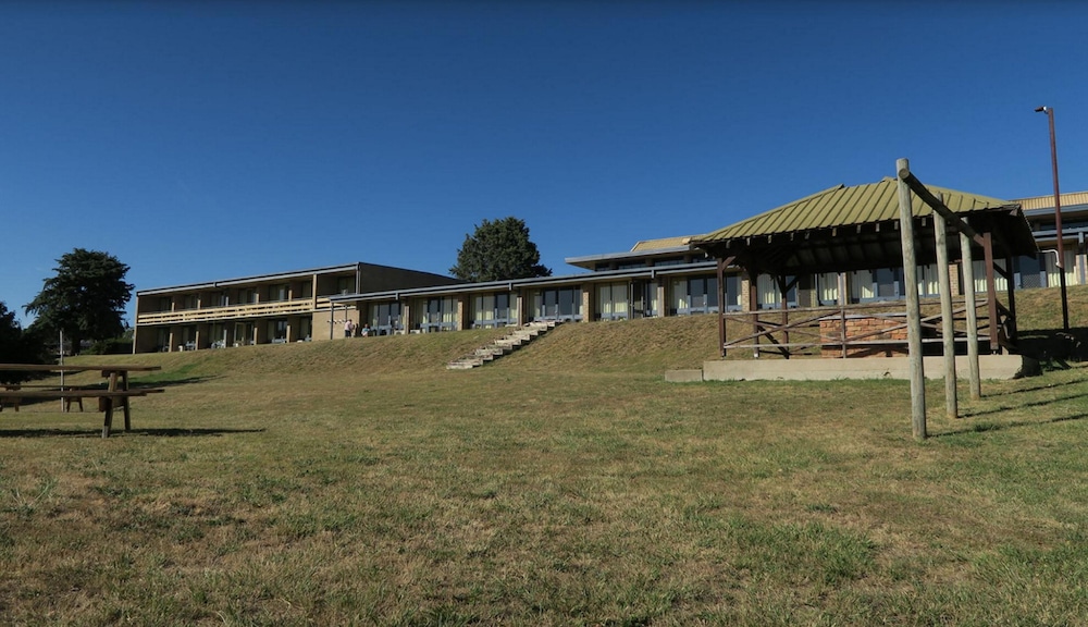LAKE JINDABYNE HOTEL 1/75