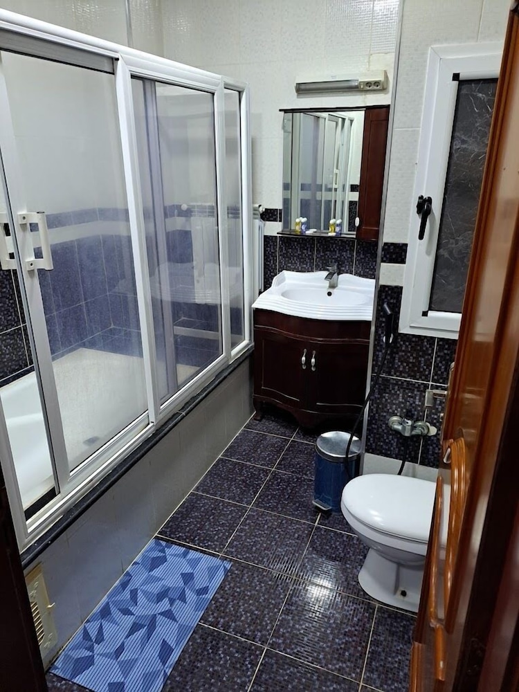 Hotel Maraval Oran 48/50