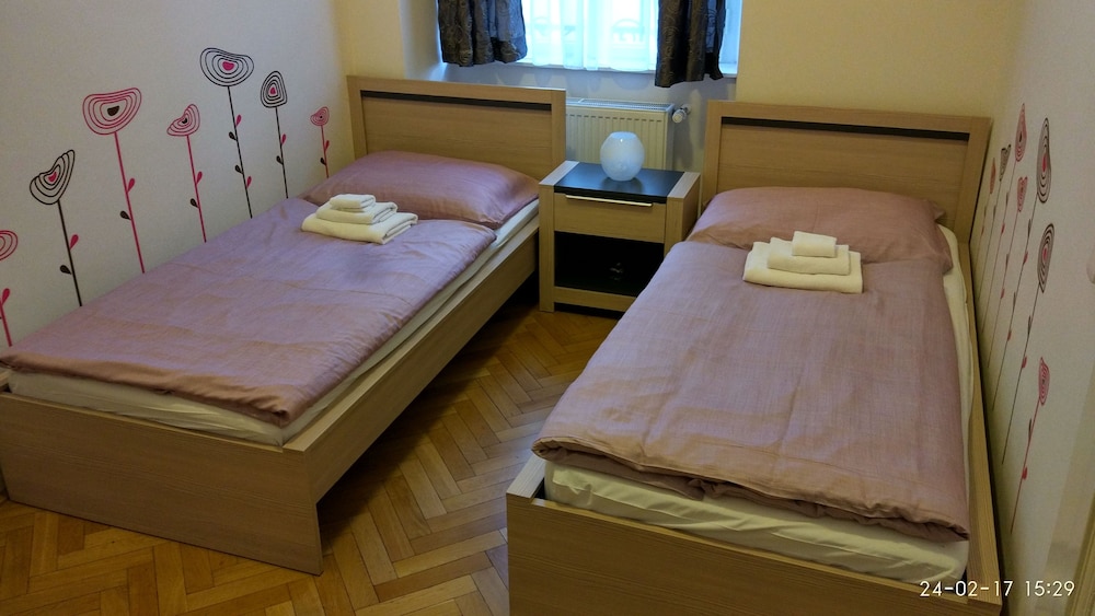 Apartments Tynska 7 16/50