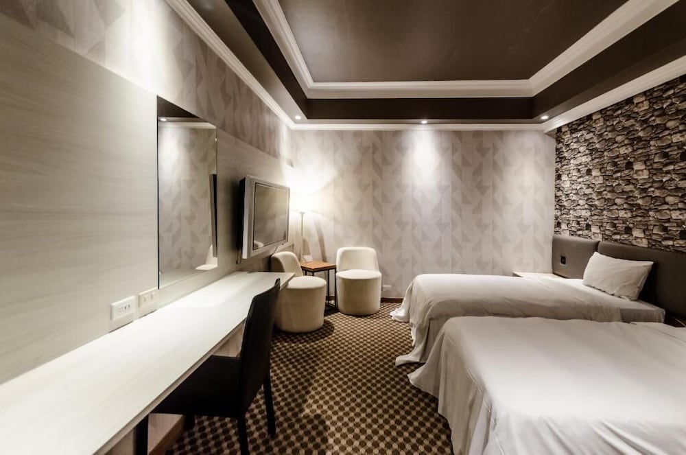 All Fun Business Hotel 23/46