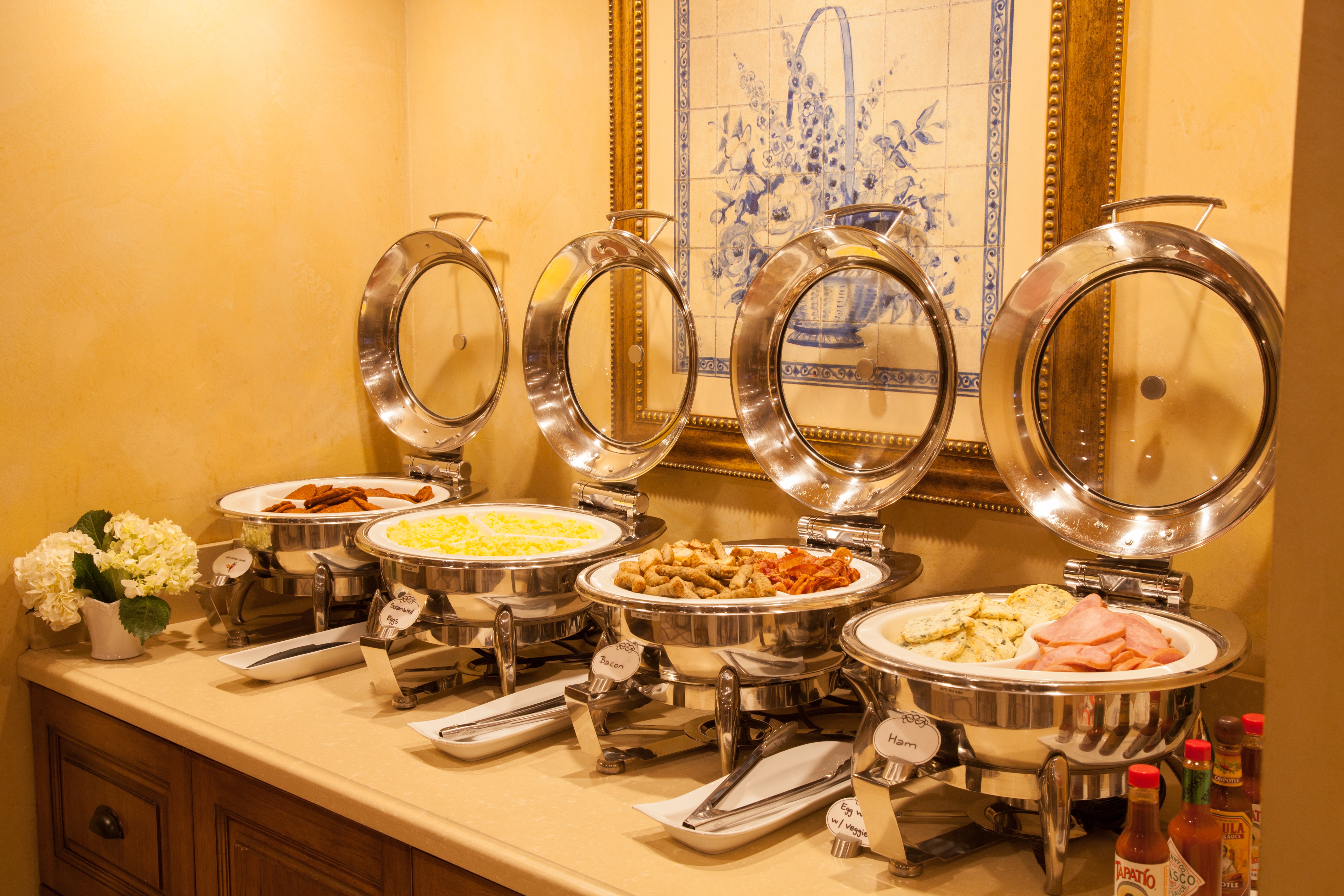 Best Western Plus Sunset Plaza Hotel 45/83