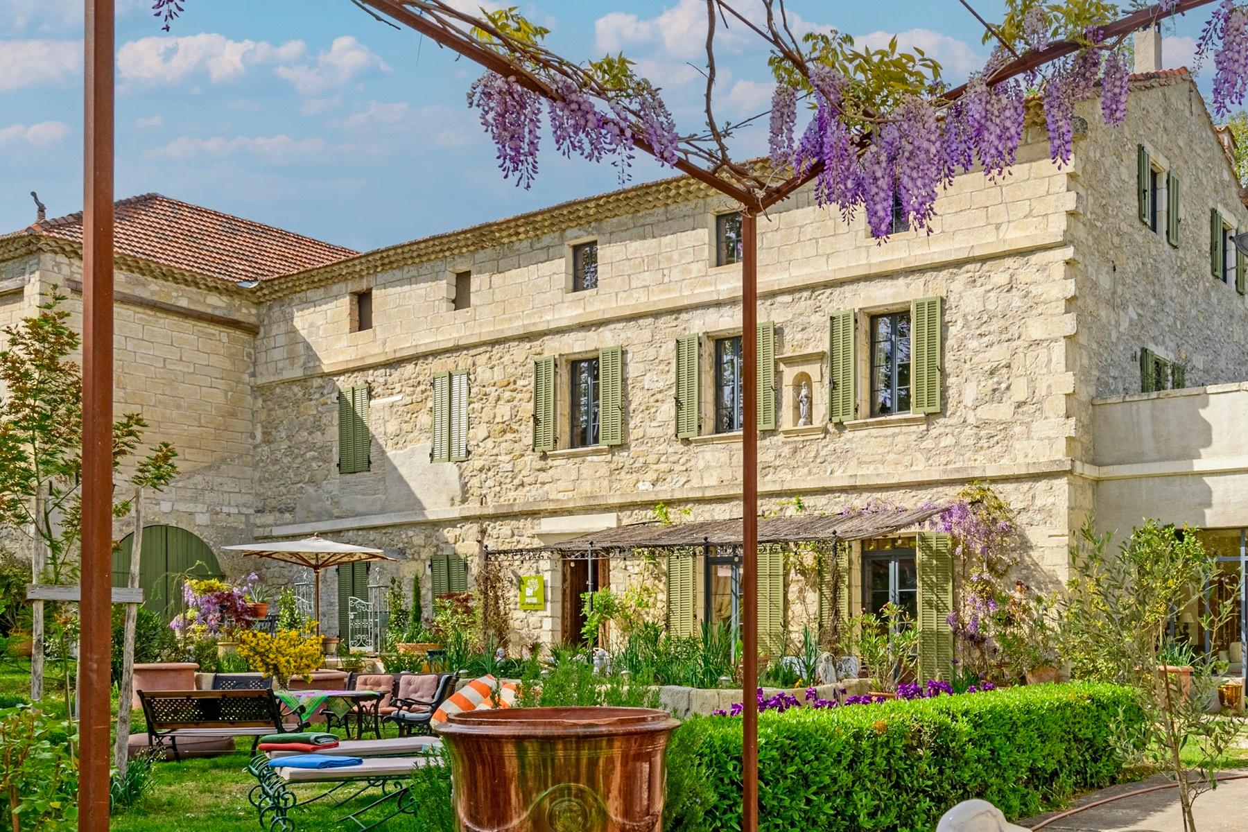 Bastide de Bellegarde 1/23