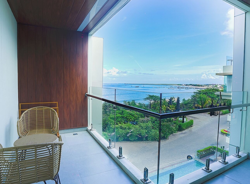Platinum Hotel Jimbaran Beach Bali 47/68