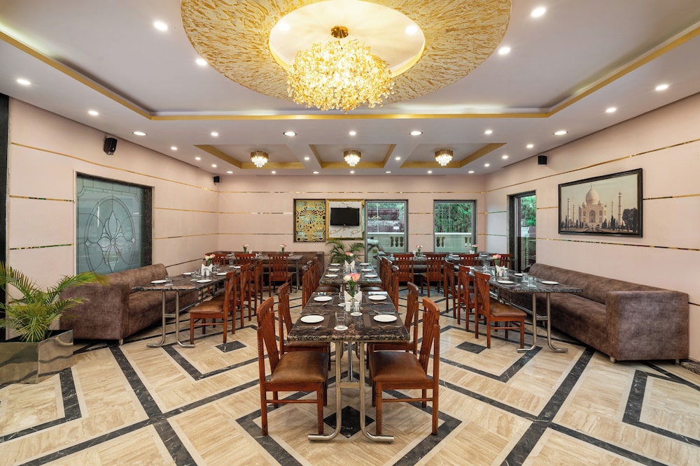SUN HOTEL AGRA 34/50
