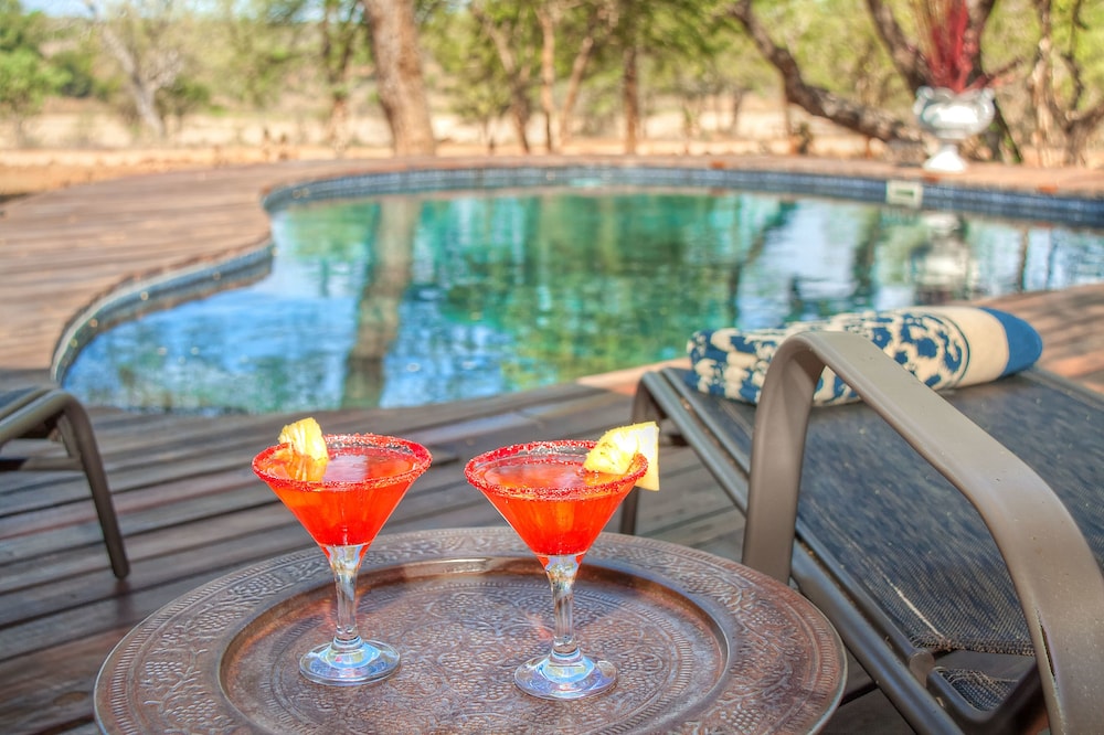 Mvuradona Safari Lodge 26/50