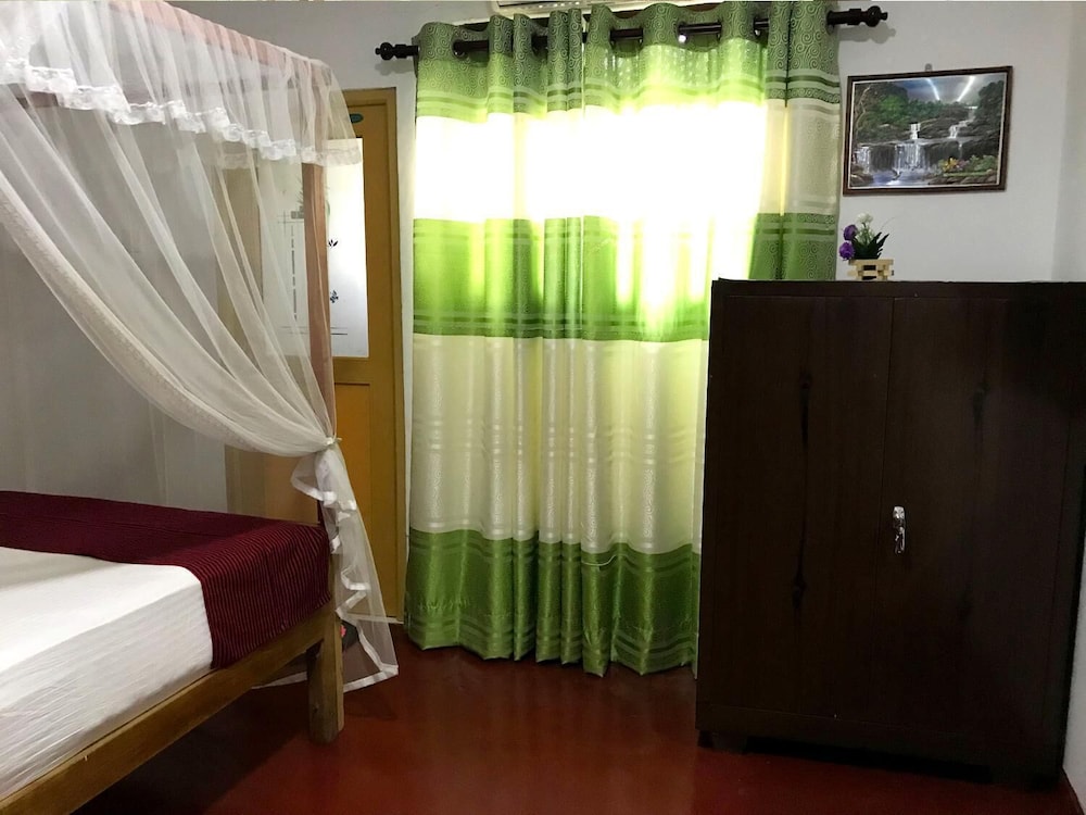 Damith Tourist Inn 13/44