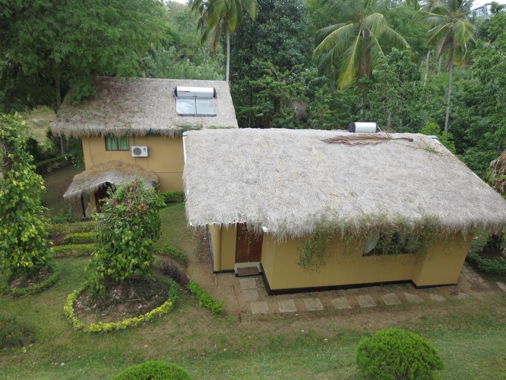 Oruthota Chalets 61/68