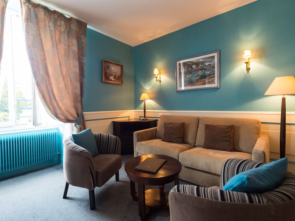 Armoric Hotel 43/57