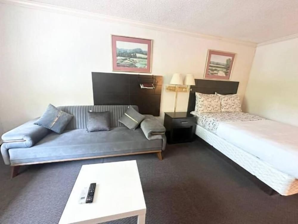 French Creek Inn 24/42