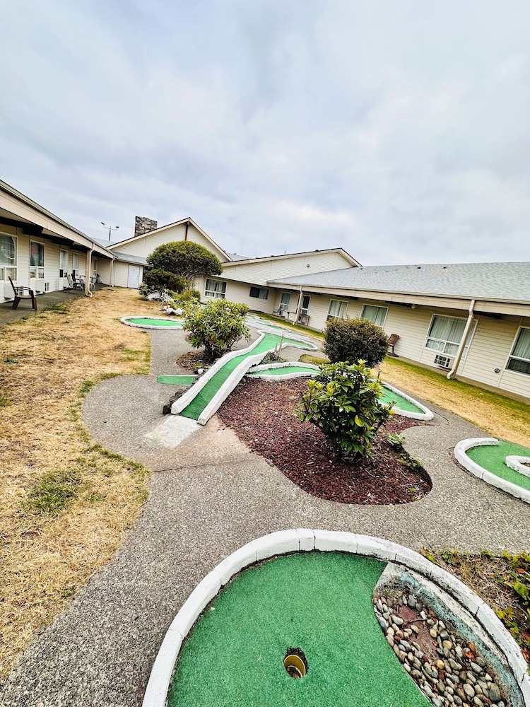 Coratel Inn and Suites By Jasper Ocean Shores 28/50