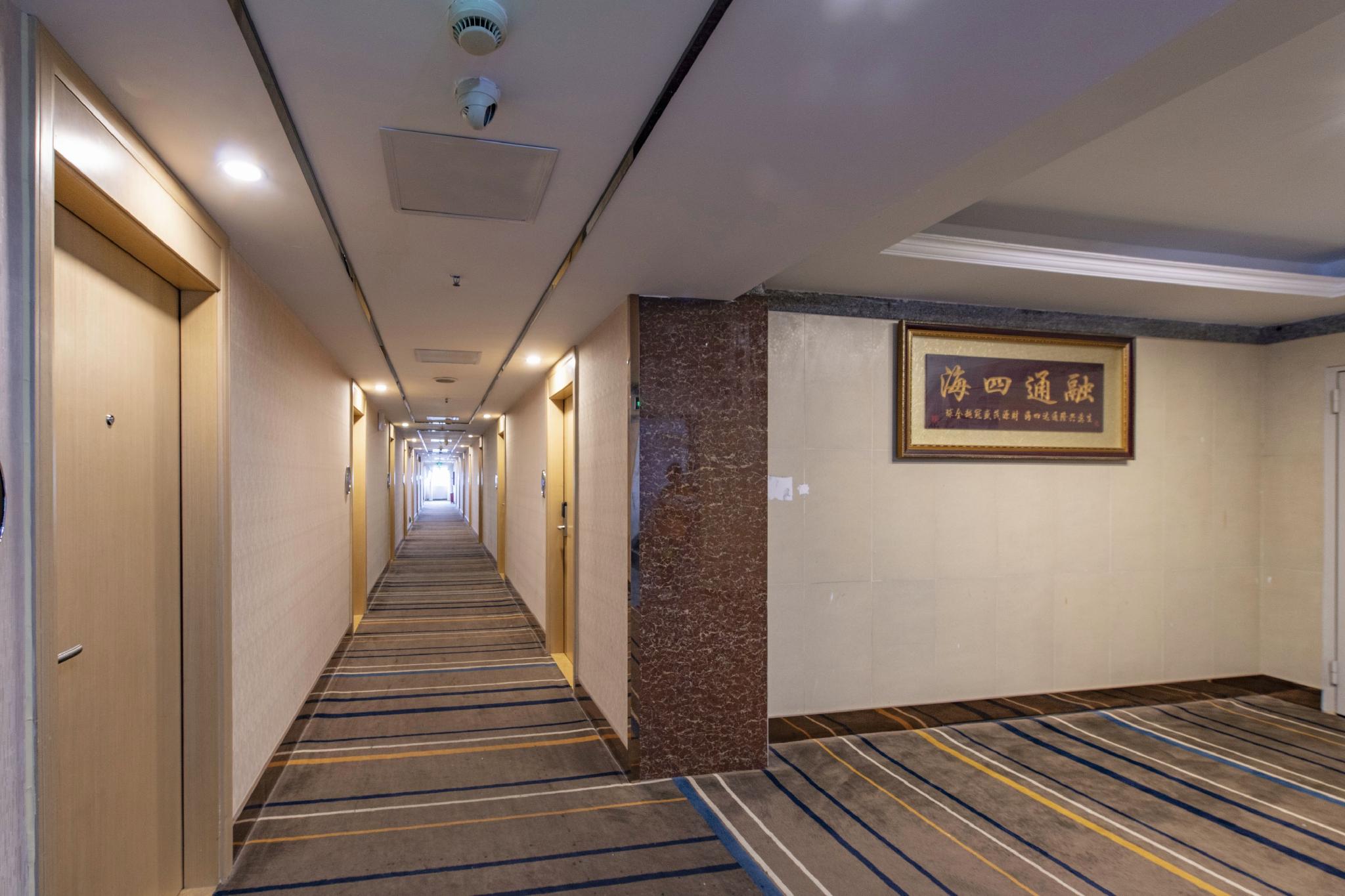 Jtour Hotel Zhuhai Xiangzhou Pearl Light Rail Station Branch 22/28