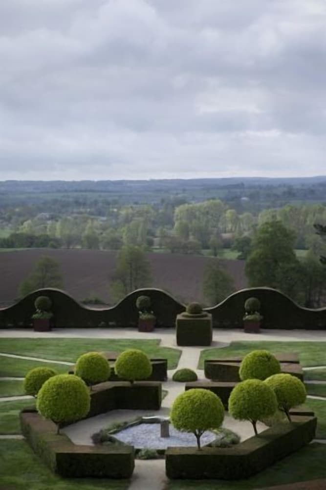 Chateau de La Ballue 68/73