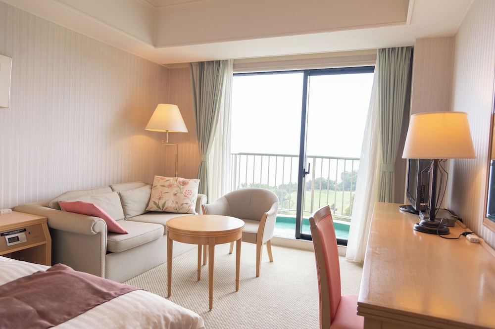 Onahama Ocean Hotel Golf Club 15/30