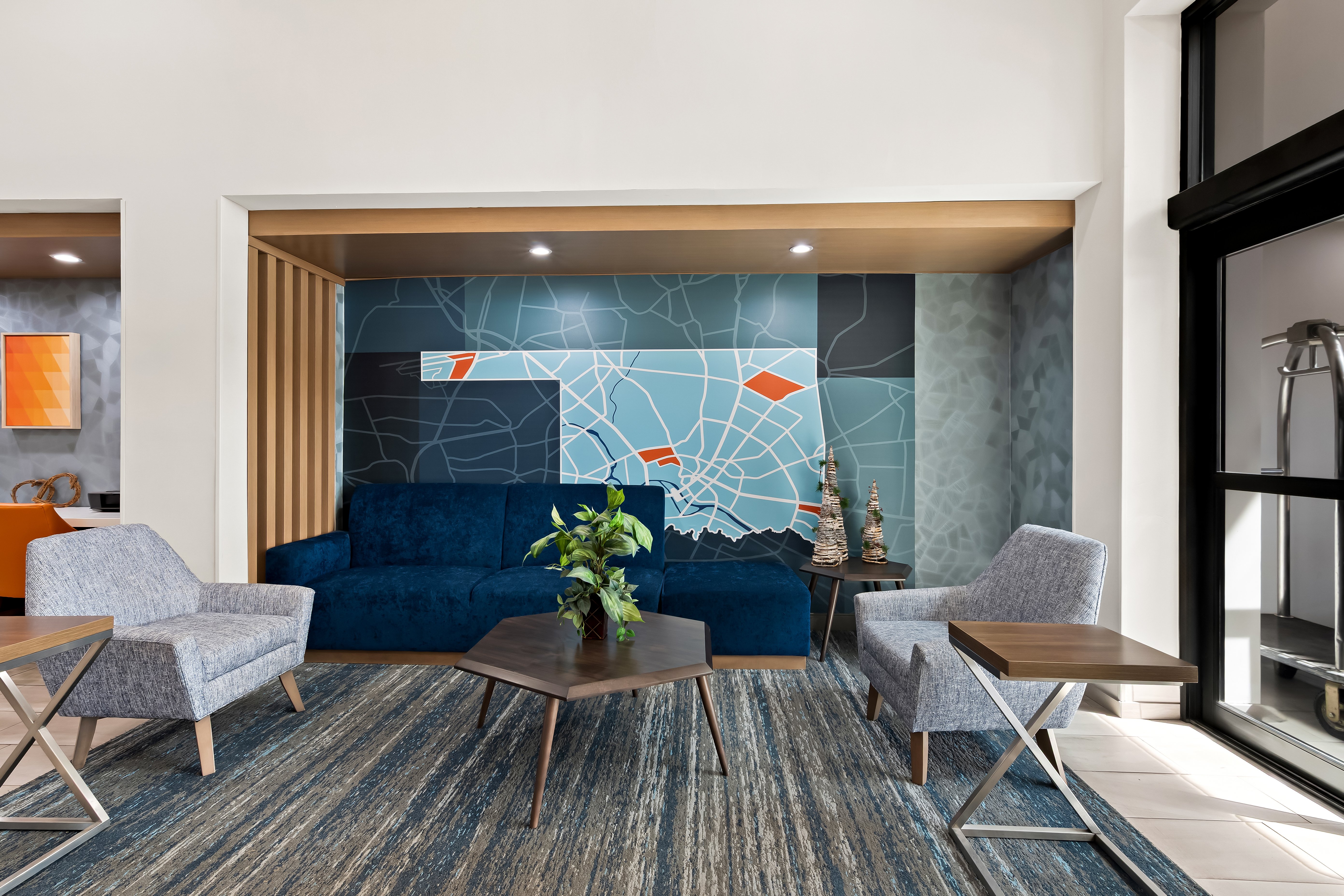 Holiday Inn Express Hotel Suites Perry 32/42